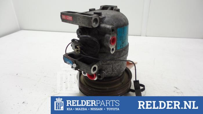 Usagé Pompe clim Nissan Primera (P10) 2.0i 16V SPi Kat. Prix € 45,00 Règlement à la marge proposé par Relder Parts B.V.