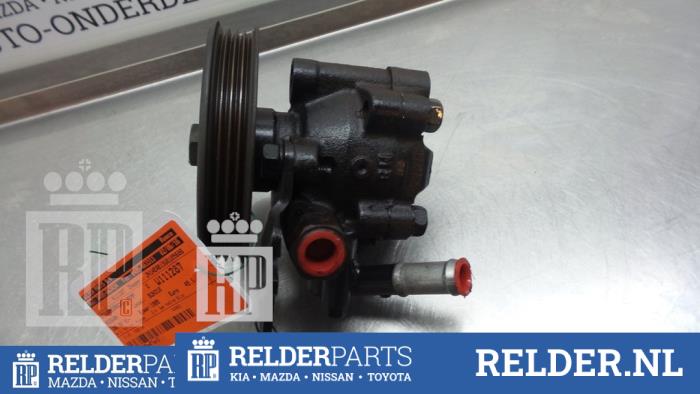 Usagé Pompe de direction Nissan 100 NX (B13) 1.6 16V Prix € 45,00 Règlement à la marge proposé par Relder Parts B.V.