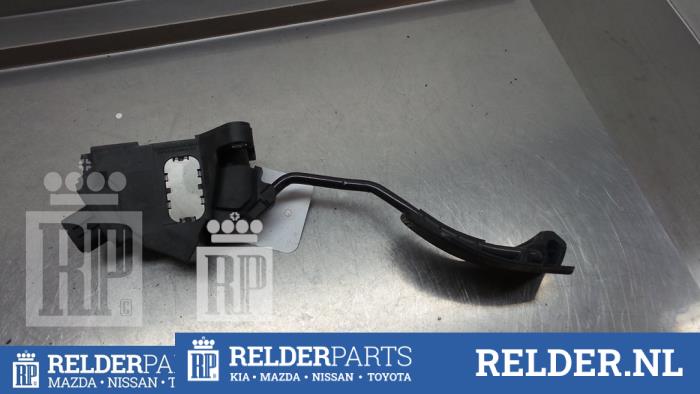 Gaspedalposition Sensor van een Toyota Auris (E15) 1.6 Dual VVT-i 16V 2010