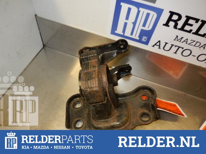 Used Engine mount Toyota Auris (E15) 1.6 Dual VVT-i 16V Price € 27,00 Margin scheme offered by Relder Parts B.V.