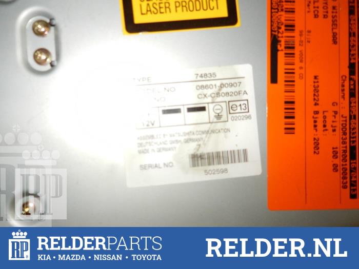 Używane Zmieniarka CD Toyota Celica (ZZT230/231) 1.8i 16V Cena € 81,00 Procedura marży oferowane przez Relder Parts B.V.