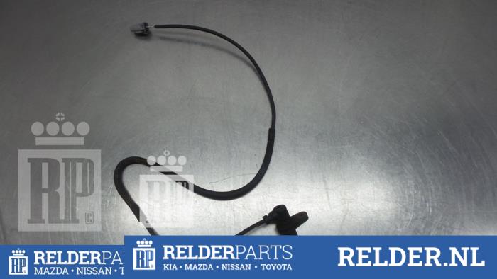 Begagnade ABS-sensor Toyota Avensis Verso (M20) 2.0 D-4D 16V Pris € 27,00 Marginaltabell erbjuds av Relder Parts B.V.
