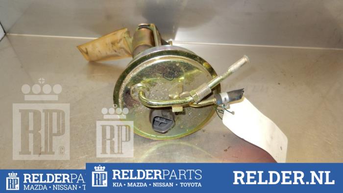Usagé Pompe carburant électrique Toyota Corolla (E11) 1.6 16V Prix € 25,00 Règlement à la marge proposé par Relder Parts B.V.