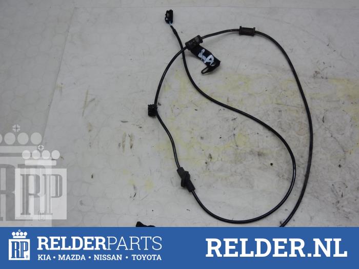 Begagnade ABS-sensor Nissan Pixo (D31S) 1.0 12V Pris € 36,00 Marginaltabell erbjuds av Relder Parts B.V.