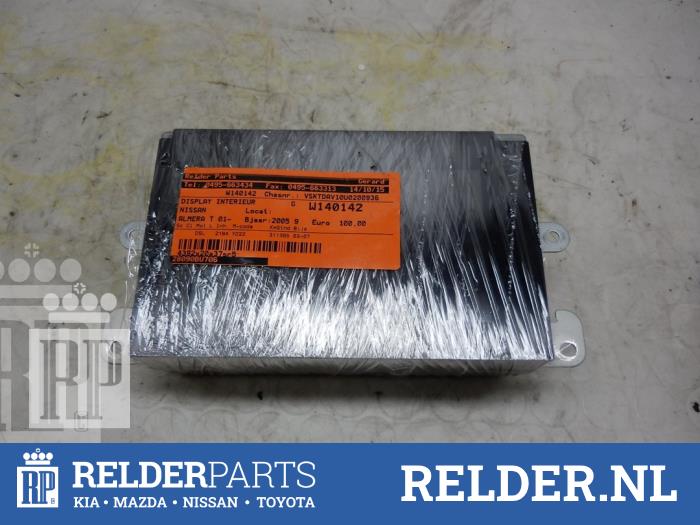 Begagnade Innerdisplay Nissan Almera Tino (V10M) 2.2 Di 16V Pris € 68,00 Marginaltabell erbjuds av Relder Parts B.V.