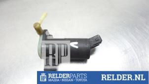 Usagé Pompe lave-glace avant Mazda 2 (NB/NC/ND/NE) 1.4 16V Prix € 20,00 Règlement à la marge proposé par Relder Parts B.V.