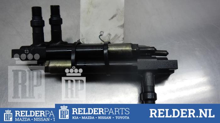Usagé Injecteurs Mazda 323 Fastbreak (BJ14) 2.0 DTiD 16V Prix € 180,00 Règlement à la marge proposé par Relder Parts B.V.