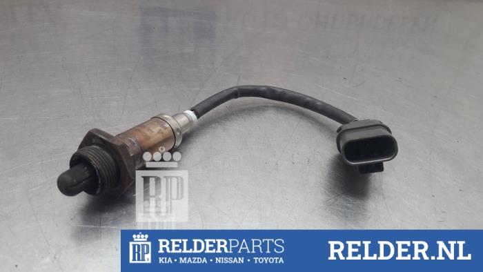 Lambdasonde van een Nissan Primera (P11) 2.0 SRi 16V 1998