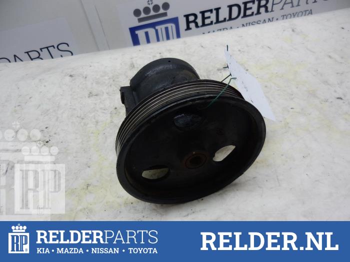 Usagé Pompe direction assistée Nissan Kubistar (F10) 1.6 16V Prix € 45,00 Règlement à la marge proposé par Relder Parts B.V.