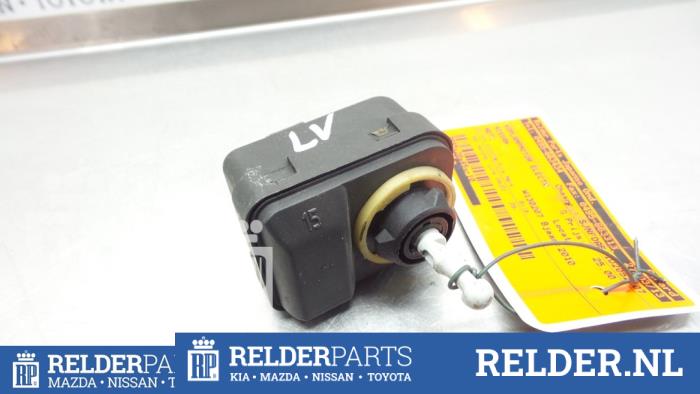 Używane Silnik reflektora Nissan Note (E11) 1.5 dCi 90 Cena € 23,00 Procedura marży oferowane przez Relder Parts B.V.