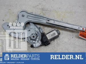 Używane Mechanizm szyby lewej tylnej wersja 4-drzwiowa Nissan Almera (N16) 1.8 16V Cena € 32,00 Procedura marży oferowane przez Relder Parts B.V.