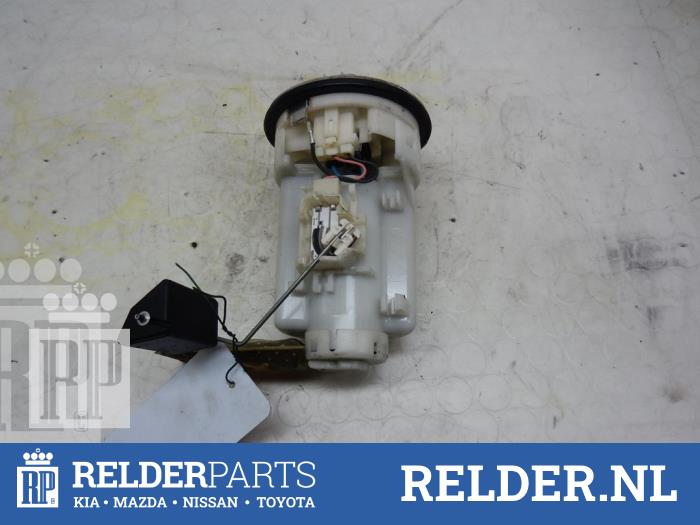 Gebrauchte Kraftstoffpumpe Elektrisch Toyota Corolla Verso (R10/11) 1.8 16V VVT-i Preis € 35,00 Margenregelung angeboten von Relder Parts B.V.