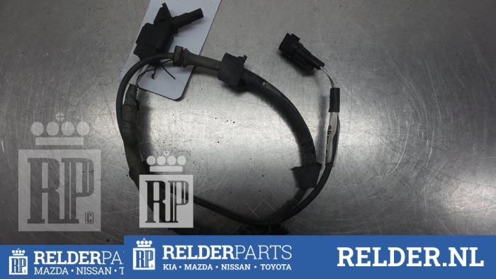 Usados Sensor ABS Mazda 3 Sport (BK) 1.6i 16V Precio € 27,00 Norma de margen ofrecido por Relder Parts B.V.