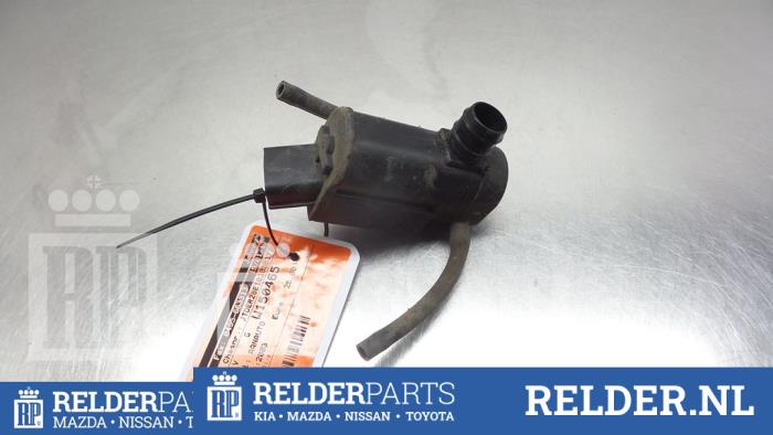 Używane Pompa spryskiwacza przód Toyota Corolla Verso (E12) 1.8 16V VVT-i Cena € 25,00 Procedura marży oferowane przez Relder Parts B.V.