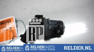 Używane Pompa spryskiwacza przód Mazda RX-8 (SE17) M5 Cena € 23,00 Procedura marży oferowane przez Relder Parts B.V.