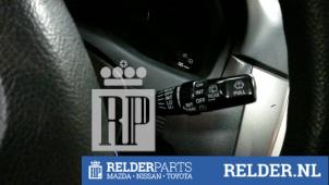 Używane Przelacznik wycieraczki Toyota Avensis Verso (M20) 2.0 16V VVT-i D-4 Cena € 27,00 Procedura marży oferowane przez Relder Parts B.V.