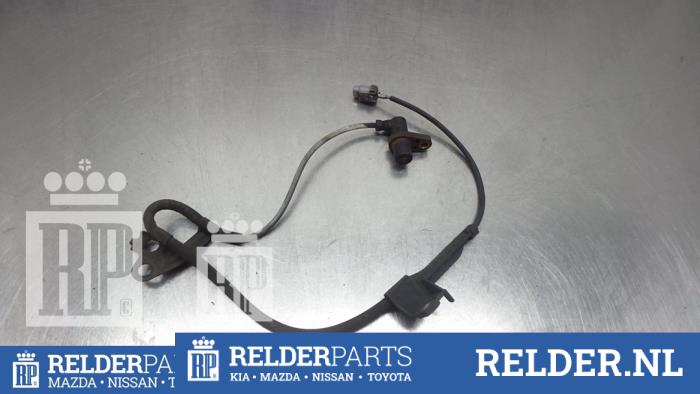 Begagnade ABS-sensor Toyota Avensis Verso (M20) 2.0 D-4D 16V Pris € 27,00 Marginaltabell erbjuds av Relder Parts B.V.