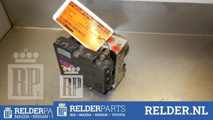 Gebrauchte ABS Steuergerät Toyota Yaris Verso (P2) 1.4 D-4D Preis € 30,00 Margenregelung angeboten von Relder Parts B.V.