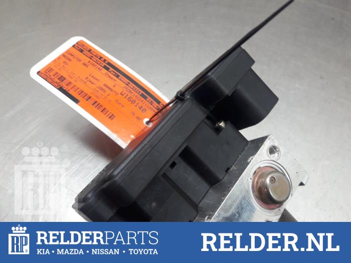 Used ABS Computer Mazda 3 Sport (BK) 1.6i 16V Price € 75,00 Margin scheme offered by Relder Parts B.V.