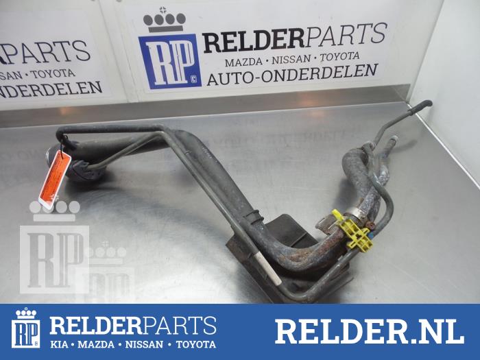 Used Toyota Auris (E15) 1.6 Dual VVTi 16V Fuel tank filler pipe