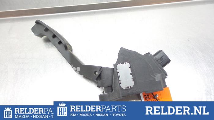 Begagnade Gaspedalsensor Toyota Yaris II (P9) 1.0 12V VVT-i Pris € 54,00 Marginaltabell erbjuds av Relder Parts B.V.