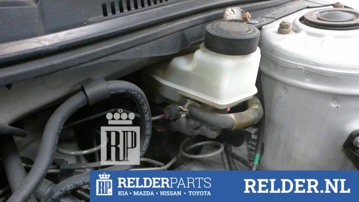 Gebrauchte Hauptbremszylinder Toyota Celica (ZZT230/231) 1.8i 16V Preis € 36,00 Margenregelung angeboten von Relder Parts B.V.