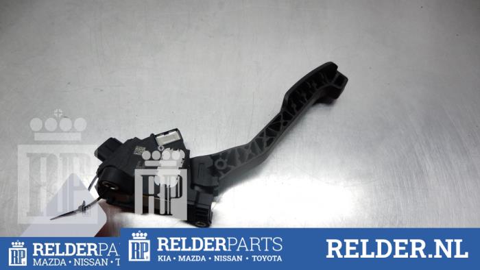 Begagnade Gaspedalsensor Toyota Yaris II (P9) 1.4 D-4D Pris € 54,00 Marginaltabell erbjuds av Relder Parts B.V.