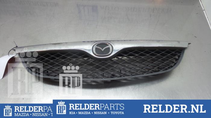 Używane Grill Mazda 626 (GF14) 2.0i 16V Cena € 32,00 Procedura marży oferowane przez Relder Parts B.V.