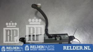 Używane Wyswietlacz wewnetrzny Mazda RX-8 (SE17) M5 Cena € 68,00 Procedura marży oferowane przez Relder Parts B.V.