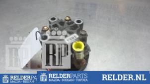 Usagé Pompe de direction Toyota RAV4 (A2) 2.0 D-4D 16V 4x4 Prix € 45,00 Règlement à la marge proposé par Relder Parts B.V.