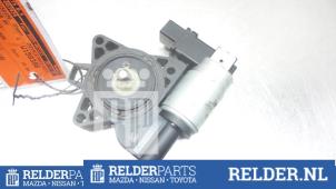 Używane Mechanizm szyby prawej przedniej wersja 4-drzwiowa Mazda 5 (CR19) 2.0 CiDT 16V Normal Power Cena € 30,00 Procedura marży oferowane przez Relder Parts B.V.