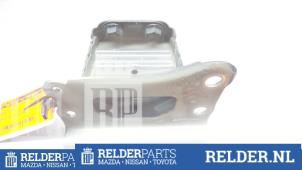 Używane Wspornik zderzaka prawy przód Toyota Corolla Verso (R10/11) 2.2 D-4D 16V Cena € 23,00 Procedura marży oferowane przez Relder Parts B.V.