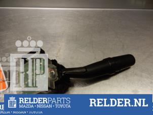 Używane Przelacznik wycieraczki Toyota Land Cruiser (J12) 3.0 D-4D 16V Cena € 45,00 Procedura marży oferowane przez Relder Parts B.V.