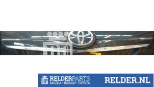 Used Tailgate handle Toyota Verso 2.0 16V D-4D-F Price € 45,00 Margin scheme offered by Relder Parts B.V.