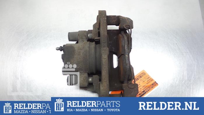 Gebrauchte Bremszange rechts vorne Toyota Yaris II (P9) 1.4 D-4D Preis € 25,00 Margenregelung angeboten von Relder Parts B.V.