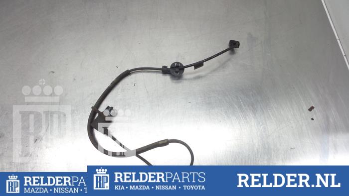 Begagnade ABS-sensor Toyota Yaris (P1) 1.3 16V VVT-i Pris € 27,00 Marginaltabell erbjuds av Relder Parts B.V.