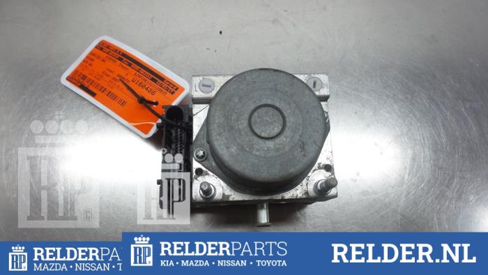 Używane Sterownik ABS Nissan Note (E11) 1.6 16V Cena € 60,00 Procedura marży oferowane przez Relder Parts B.V.
