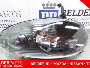 Neue Scheinwerfer links Nissan Micra (K12) 1.2 16V Preis € 66,55 Mit Mehrwertsteuer angeboten von Relder Parts B.V.