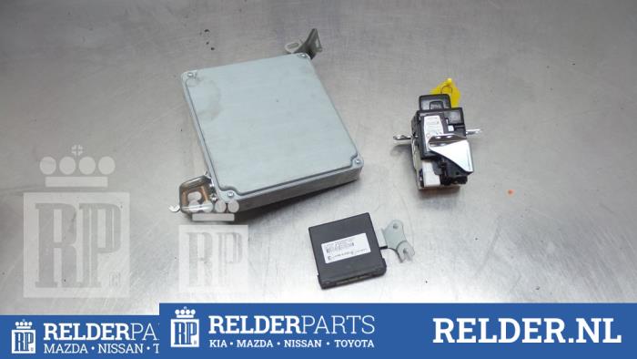 Used Engine management computer Toyota Corolla Verso (R10/11) 2.2 D-4D 16V Price € 80,00 Margin scheme offered by Relder Parts B.V.