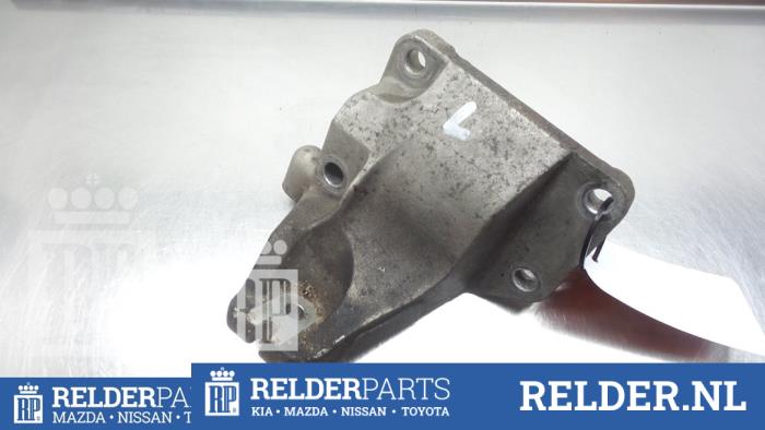 Used Engine mount Nissan 350 Z (Z33) 3.5 V6 24V Price € 27,00 Margin scheme offered by Relder Parts B.V.