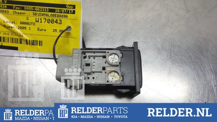 Used Miscellaneous Toyota Avensis Wagon (T25/B1E) 2.0 16V D-4D Price € 23,00 Margin scheme offered by Relder Parts B.V.