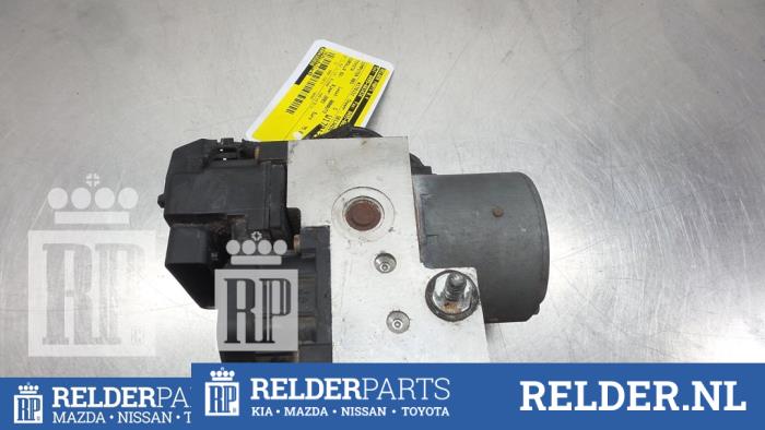 Used ABS pump Toyota Corolla (E12) 2.0 D-4D 16V 116 Price € 36,00 Margin scheme offered by Relder Parts B.V.