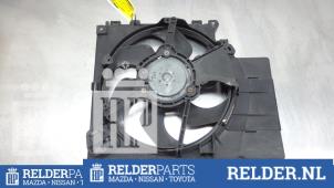 Usagé Ventilateur Nissan Note (E11) 1.4 16V Prix € 36,00 Règlement à la marge proposé par Relder Parts B.V.