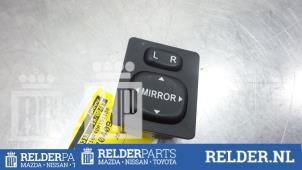 Used Mirror switch Toyota Corolla Verso (R10/11) 2.2 D-4D 16V Price € 15,00 Margin scheme offered by Relder Parts B.V.