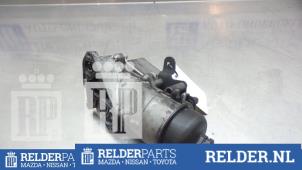 Usagé Boîtier filtre à huile Mazda 5 (CWA9) 1.6 CITD 16V Prix € 45,00 Règlement à la marge proposé par Relder Parts B.V.