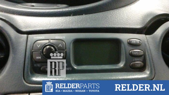 Begagnade Innerdisplay Toyota Yaris (P1) 1.0 16V VVT-i Pris € 35,00 Marginaltabell erbjuds av Relder Parts B.V.