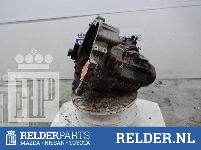 Gearbox from a Toyota Corolla (EB/WZ/CD) 2.0 D-4D 16V 2001
