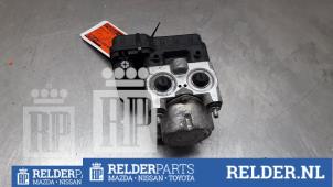 Usagé Ordinateur ABS Toyota RAV4 (A3) 2.2 D-4D 16V 4x4 Prix € 90,00 Règlement à la marge proposé par Relder Parts B.V.