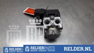 Używane Pompa ABS Toyota RAV4 (A3) 2.2 D-4D 16V 4x4 Cena € 90,00 Procedura marży oferowane przez Relder Parts B.V.