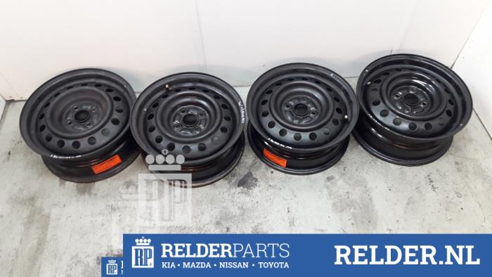 Verso Custom Rims Toyota Corolla Verso Sets of wheels stock | ProxyParts.com
